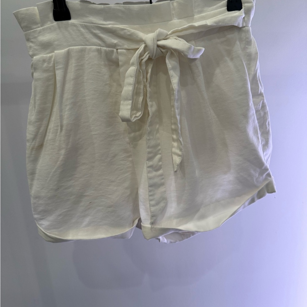 Heartloom Cream High-Waisted Shorts